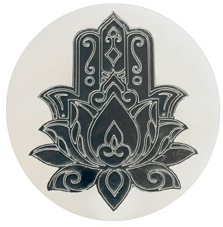 Placa redonda de Selenita Natural, 10 cm, Disco de carga circular cristal con Grabados Místicos, para Meditación y Energía, Nudo de Bruja, 7 Chakras, Flor de la Vida (Mano de Fatima)