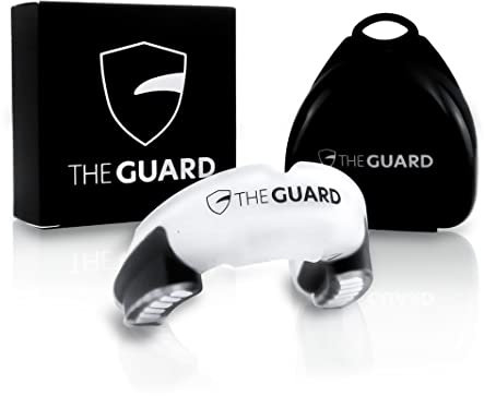 The Guard – Mundschutz für Kontaktsportarten jeder Art, inkl. Aufbewahrungsbox I Individuell anpassbar, BPA frei & geschmacksneutral I Sport Zahnschutz für Boxen, Kampfsport & Hockey I White/Black