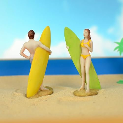 Super Idee Urlauber Paar Dekofigur Mann + Frau 8 cm in Badekleidung mit Surfbrett Sommer Strand Urlaub zum Dekorieren Basteln von Geschenkdeko zum Thema Urlaub Freizeit Erholung Hochzeit (Gelb)