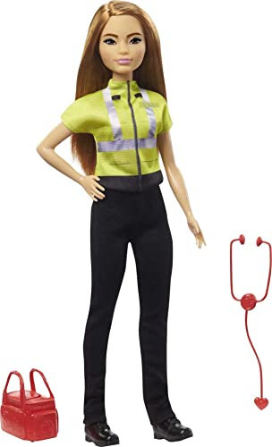 Barbie GYT28 - Rettungssanitäterin Puppe, zierlich brünett (ca. 30 cm), Kleidung & Accessoires passend zur Rolle: Stethoskop, Arzttasche, tolles Geschenk für Kinder, Spielzeug ab 3 Jahren