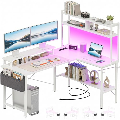 Homieasy Mesa Gaming en L 124cm con LED y Enchufes, Blanco | Reversible, Estantería, Soporte Monitor y Bolsa, Ahorro Espacio, Metal y MDF, Casa