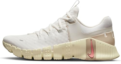 Nike W Free Metcon 5, Damen-Sneaker, 0, Sail Sail Sanddrift Kokosmilch, 39 EU