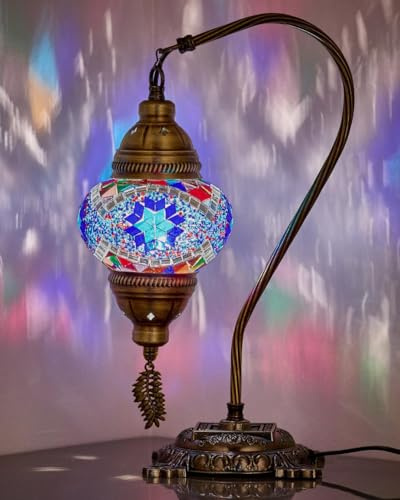 DEMMEX autentisk turkisk lampa, tillverkad i Turkiet, marockansk Tiffany-stil mosaikbord sänglampa, 100 % handgjord, antik mässingsfärg metallkropp och bas, 38 cm