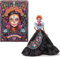 Barbie Signature Puppe, 2024 Día De Muertos Sammelfigur mit schwarzem Kleid mit blauem Rüschenoberteil, Stickereidruck und farbenfrohen Accessoires, HRM72