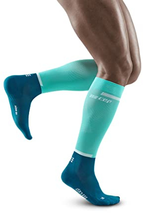 CEP - THE RUN COMPRESSION SOCKS TALL für Herren | Lange Laufsocken in ocean/petrol mit Kompression | Regenerierende Kompressionsstrümpfe für Männer | Gr. V | XL