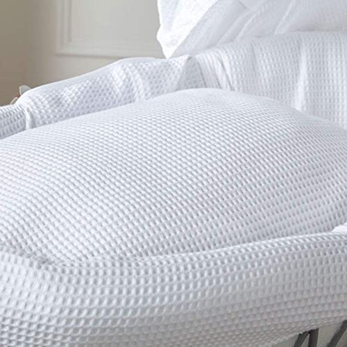 For Your Little One Moses Basket Pink Dimple Bedding Set Dressing Set with Padded Liner (Wicker Basket not Included)