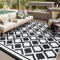 VK·LIVING Outdoor Teppich Wetterfest 150X240cm Kunststoff Stroh Reversible Garten Outdoorteppich Langlebig & UV Beständig Moderne Leichte Outdoor Matte für Balkon Terrassen Camping Hof Schwarz & Weiß