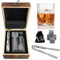 Ghazpmuk Juego de Vasos de Whisky, Set de Accesorios de Whiskey, Set de Whisky Regalo para Hombre, Regalos para Hombres Incl 4 Piedras de Whisky 1 VasosPosavasos Bolsa de Terciopelo Pinzas para Hielo