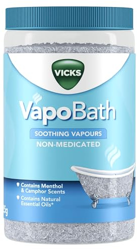 VICKS Vapo Bath – Bath Salt with Soothing Vapours – Infused with Menthol and Camphor Scents – Contains Natural Essential Oils: Eucalyptus, Nutmeg and Cedar Leaf – Non Medicated Vapours - 425g