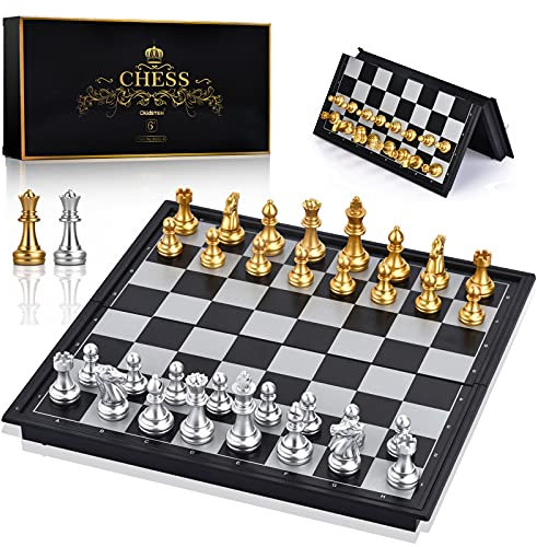 OkidSTEM Jeu d'échecs avec Magnétique Echiquier de Voyage et 2 Reines Supplémentaires pour Enfants et Adultes (Or et Argent)
