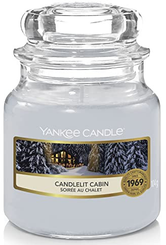 Yankee Candle Small Jar Scented Candle, Candlelit Cabin, Alpine Christmas Collection, Up to 30 Hours Burn Time