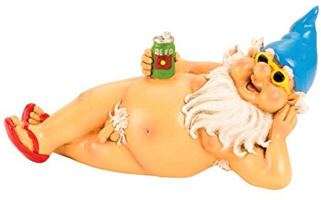 Geschenkestadl Frecher Gartenzwerg nackt mit Blauer Mütze 26 cm liegend freizügige Figur Zwerg