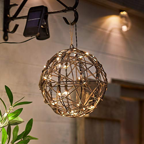Lights4fun 30er LED Solar Rattan Ball warmweiß 20cm Muttertagsgeschenk