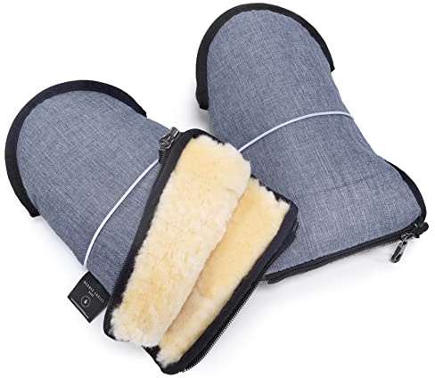 Lammskinn handvärmare från Werner Christ Baby – GLOVY handskar är den perfekta barnvagnsmuggen av medicinsk päls, varm universell och vattenavvisande handmuff, i blå (ljusblå)