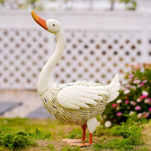 Goodeco Metal Swan Garden Ornament – Handmade Wrought Iron Statue in Cream White for Outdoor Decor, for Patio, Lawn, or Pond Enhancement