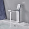 Küche Klotz Wasserhahn weißer Badezimmer Wasserhahn Deck montiert Kurze Becken Wasserhähne Quadratform Messing Schwarz heißes kaltes Bad Eitelkeitsspüle Wasserhahn Chrom Wasserhahn Küche Spüle