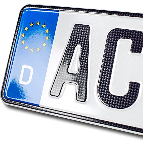 schildEVO 1 Carbon Kfz Kennzeichen | 410 x 110 mm | Kurzes Autokennzeichen 41 cm | OFFIZIELL amtliches Nummernschild | DIN-Zertifiziert – EU Wunschkennzeichen mit individueller Prägung