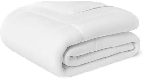 Amazon Basics Bettdecke Ganzjahr 300 GSM - Hypoallergene Steppdecke mit Daunenalternative Füllung, 220 x 240 cm, Weiß