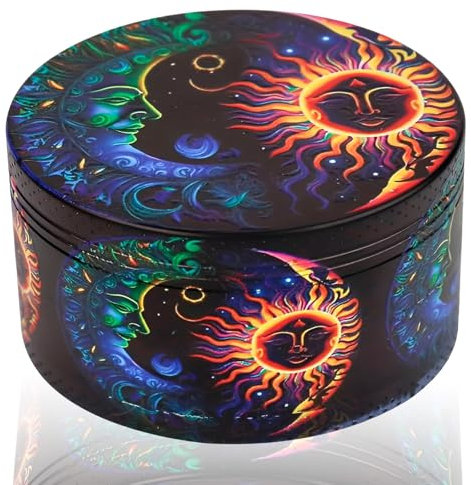 AMSNINK Grinder 4-Teiliges Set Mit Pollen Scraper, Zinklegierung Crusher, Kräutermühle, Für Gewürze Kräuter Pollen Vanille(Vintage Sonne Mond Design, 50mm)