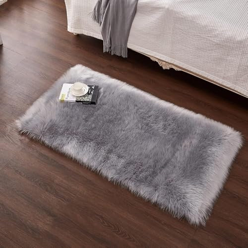 Cumay Faux, Schafsfell-Teppich, Wollimitat, geeignet für Wohnzimmer Teppich, lang, weich, flauschiges Fell, als Bettvorleger, Sofa-Teppich (Grau, 70 x 135 cm).