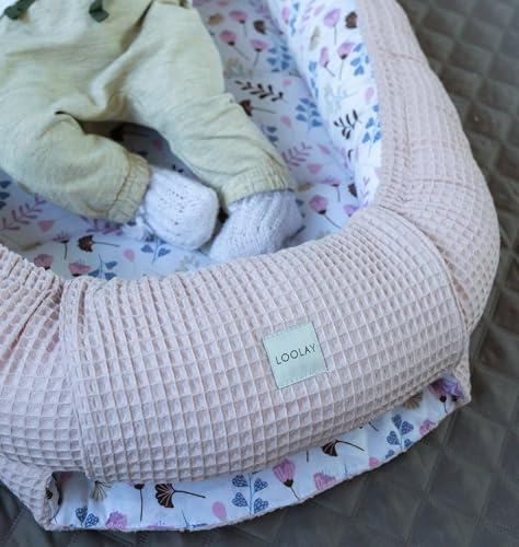 LOOLAY Rosa Blumen/Altrosa Waffelpique Bio-Baumwolle Babynest Neugeborene Baby Unterlage Reisebett Nestchen Solo/o. in Premium Ausstattung Sets (Nestchen Solo)