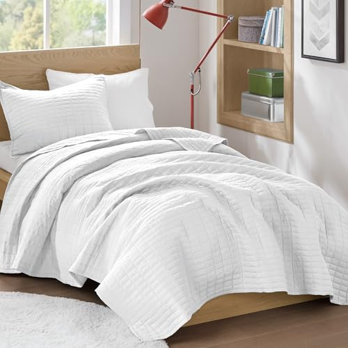 Comfort Spaces Kienna Quilt Set- Double Sided Stitching Design Summer Blanket, Lightweight, Soft, All Season Bedding Layer, Matching Sham, White, Coverlet Twin/Twin XL(66x90) 2 Piece