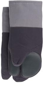 Joseph Joseph Pinch Pair of Easy Grip Silicone Oven Gloves, Heat-Resistant up to 250°C, Comfortable Cuff, Machine Washable
