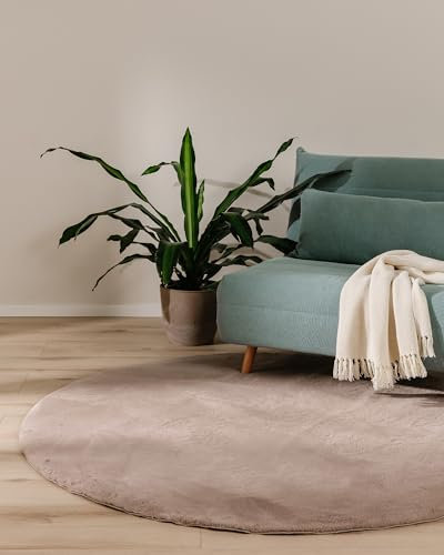 benuta Basic Kunstfaser Fellteppich Furry - Taupe Rund 160 cm - Weicher Wohnzimmerteppich - Anti-Rutsch-Rückseite - Waschbar - Für Fußbodenheizung geeignet