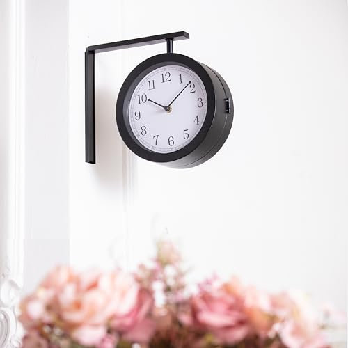 K&L Wall Art Metall Bahnhofsuhr Vintage Wanduhr ohne Tickgeräusche Ø 21cm Durchmesser doppelseitige Metalluhr schwarz weiß Quarzuhr (Steampunk Optik, Gesamtgröße 28x25,3 cm)