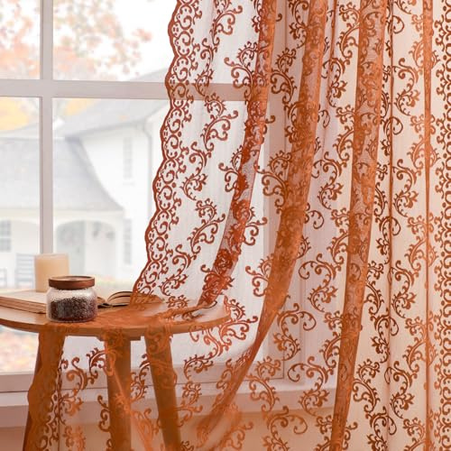 Rost orange spetsgardiner 213 cm långa för höst höst pumpa dekor – stång ficka ljusfiltrering vintage Battenburg-gardiner för sovrum vardagsrum, 132 x 213, terrakotta