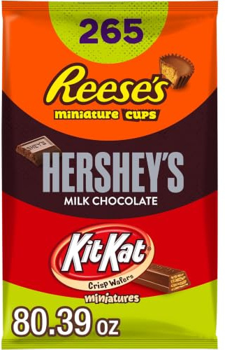 Hershey's Assorted Chocolate Halloween Candy Bulk Variety Pack, 80 oz