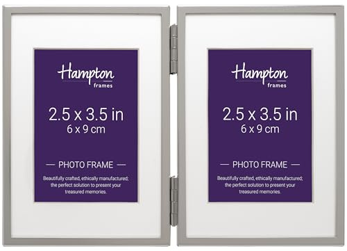 Hampton Frames | Cornice doppia da tavolo placcata argento 6x9 cm effetto velluto | Cerniere robuste passepartout smussato | Design classico per foto