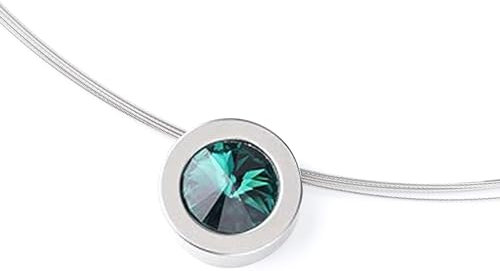 TIABELLE – Collier LARA aus Titan mit funkelndem Swarovski® Kristall – Silberfarbene Kette für Damen – allergenfrei & hautverträglich – Handmade in Germany (L=45cm | 15,9mm ø | Emerald)