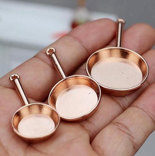 EatingBiting Juego de 3 muebles en miniatura para casa de muñecas a escala 1:12 1/12, juego de 3 sartenes cromadas, exhibición de casa de muñecas, utensilios de cocina, accesorios de cocina, regalo de