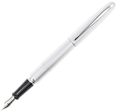 Pilot Metropolitan Collection Fountain Pen, Silver Barrel, Classic Design, Fine Nib, Black Ink (91113)