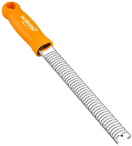 Hoenjuno Love - Grattugia portatile per formaggio in acciaio inox, per limone, zenzero, aglio, noce moscata, cioccolato, verdure, frutta, con coperchio protettivo, colore: giallo