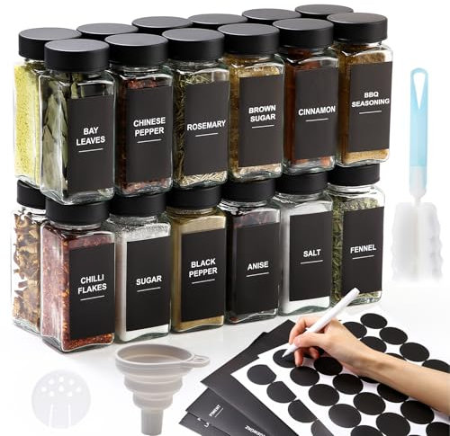 LUFEVRM Gewürzgläser Eckig Set,24×120ml Gewürzbehälter Glas,Gewürzdosen mit 300 Etiketten,Gewürzgläser mit Streueinsatz,für Küche Gewürze Aufbewahrung,Gewürzregal,Schublade (Schwarzer Deckel)