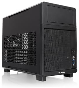Thermaltake TR200 | Micro-ATX‑chassi | USB 3.2 Gen 2 Typ C och 2 × USB 3.0 | Förinstallerad 120 mm bakre fläkt | Kompatibel med AIO‑vätskekylning och 6‑tums LCD‑skärmkit | Svart