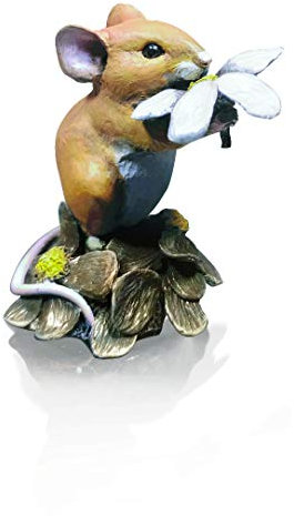 Richard Cooper Studio Figuras Ratón de bronce fundido en frío con margarita, pintado a mano por Michael Simpson