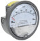 Differenzdruckmessgerät, hochpräzises Manometer zur Messung von positivem, negativem und Differenzdruck, industrielles Aluminium-Manometer mit 1/8-Zoll-Innengewinde mit doppelter Schnittstelle