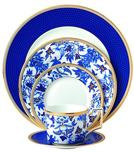 Wedgwood 5-Piece Hibiscus Place Setting Set