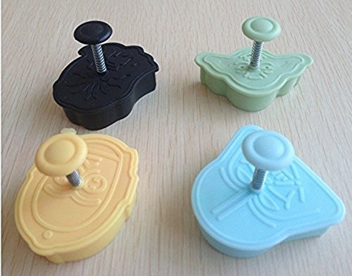 Lot de 4 emporte-pièces Star Wars à piston Dark Vador, C-3PO, Yoda et Chewbacca