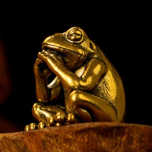 100% Solid Brass Meditating Frog Statue - Retro Desktop Decor Collectible Figurines for Oddities and Curiosities Unique Desk Ornament and Home Decor Art Piece Vintage Crafts for Office or Living Space