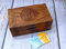 India House Teebox für Teebeutel Organizer - Gravierte Hartholz Teetruhe mit 6 Fächern - Tee-Aufbewahrungsbox Multifunktional - Holz Teebox Organizer - 10x6 Zoll (6 Fach Box) (tree of life)