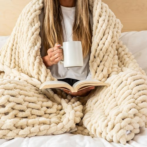 SAMIAH LUXE Beige White Chunky Knit Blanket Throw 50x60; Knitted Throw Blankets for Boho Decor, Large Chunky Yarn; Thick Cable Knit Throw for Couch/King/Queen