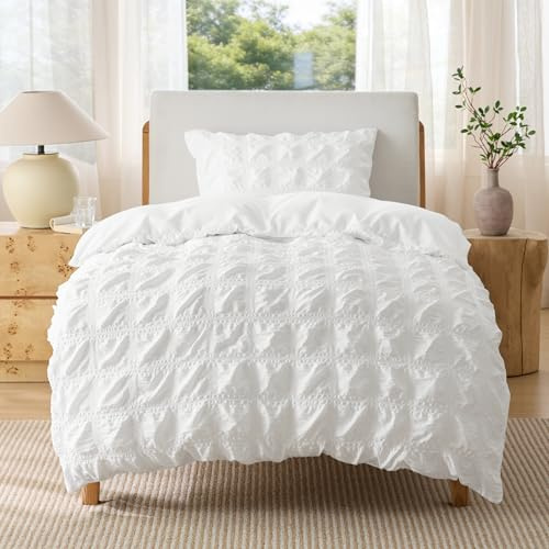 Bedsure Single Duvet Cover Set - Seersucker Bedding, White, 135x200 cm | Soft Breathable Puckering Textured Bedding Set with Zipper Closure and 2 Pillowcases for All Seasons