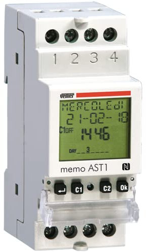 VEMER VE344800 MEMO AST1 - Minuterie Crépusculaire Astronomique, Interrupteur avec Interface NFC, Installation sur rail DIN, 1 Canal, Blanc