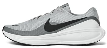 Nike Revolution 8 Sneaker