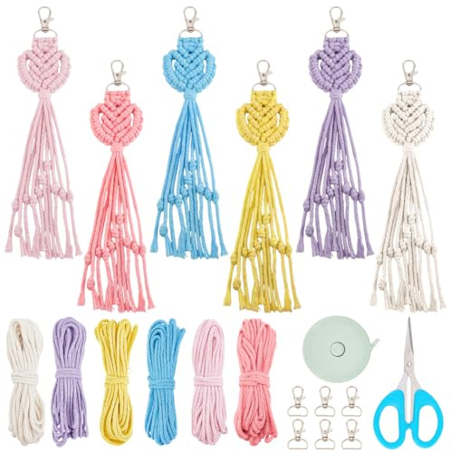WEBEEDY 6 Kit de Porte-clés en Macramé avec Coeur Kit de Porte-clés en Macramé Boho avec Glands Kit de Porte-clés en Macramé avec Tutoriel Vidéo Mini Porte-clés en Macramé pour Sac et Voiture