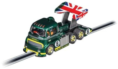Carrera Digital 132 I Racetruck Cabover British Racing Green, No.8 I Mächtiges Rennerlebnis mit britischer Renntradition I Slotcar im Maßstab 1:32 I Individuell codierbar I Fahrzeugbeleuchtung